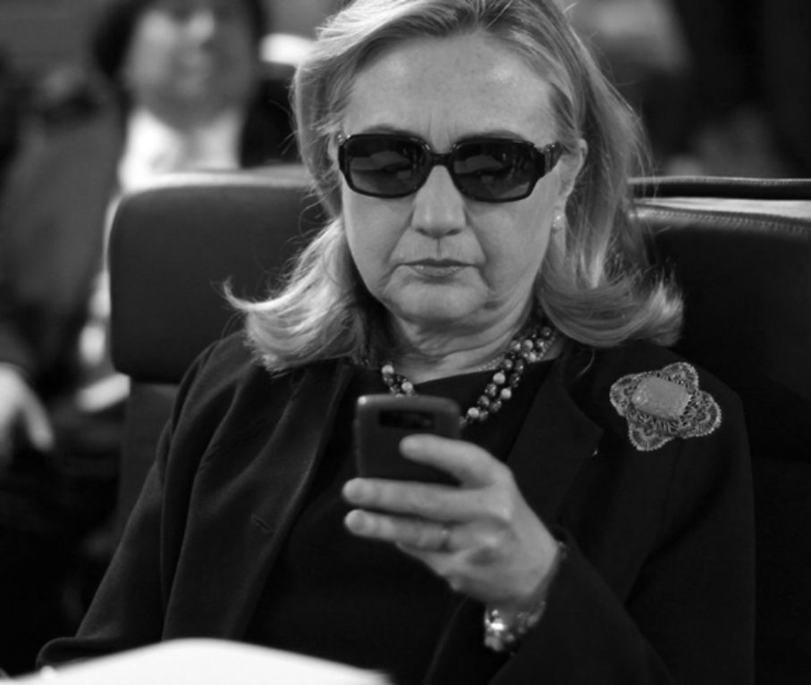 Hillary Clinton email woes