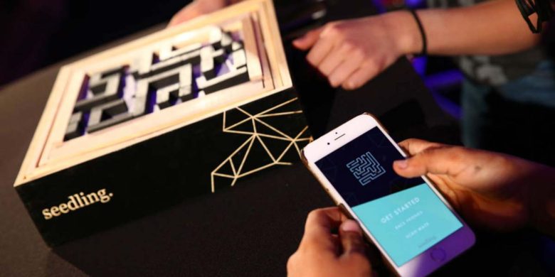 STEM Toys for kids: Seedling Maze VR