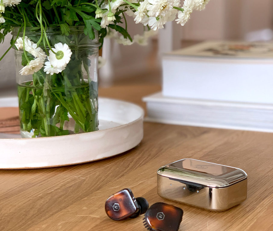 MW07 Wireless Earbuds: Airpods