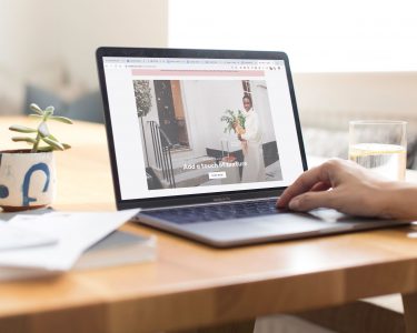 8 Online Shopping Hacks for the Holidays